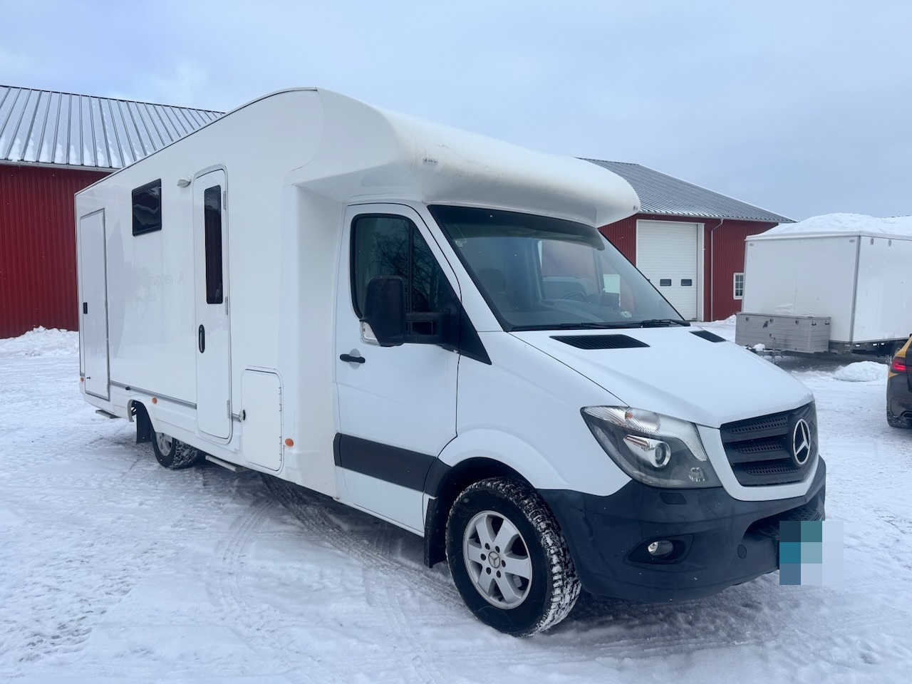 Mercedes SPRINTER - Semi-integrated motorhome: picture 2 Mercedes SPRINTER - Semi-integrated motorhome: picture 2