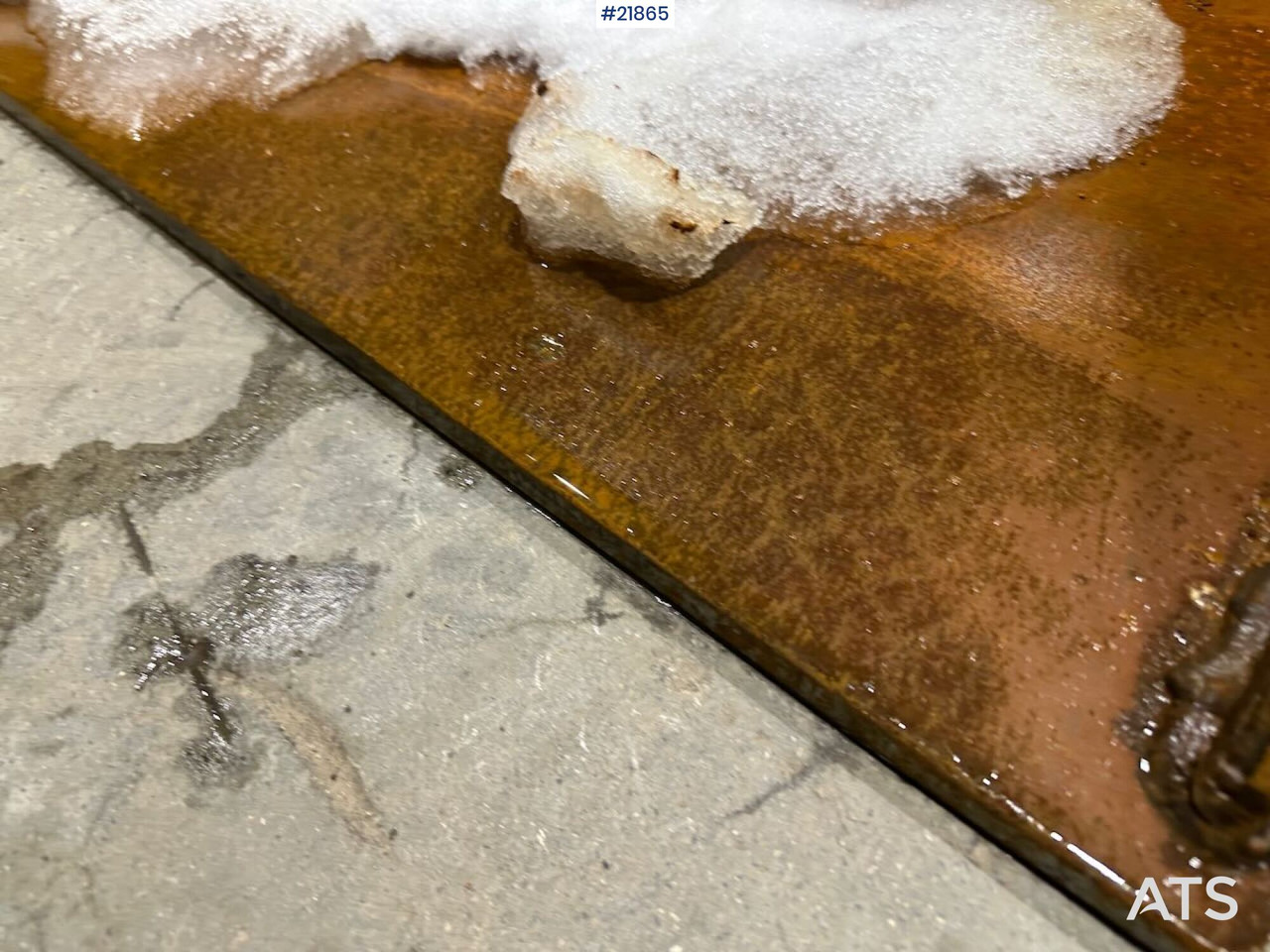 Mustang 220R kompaktlaster m/planeringskuffe og pallegafler - Skid steer loader: picture 4 Mustang 220R kompaktlaster m/planeringskuffe og pallegafler - Skid steer loader: picture 4