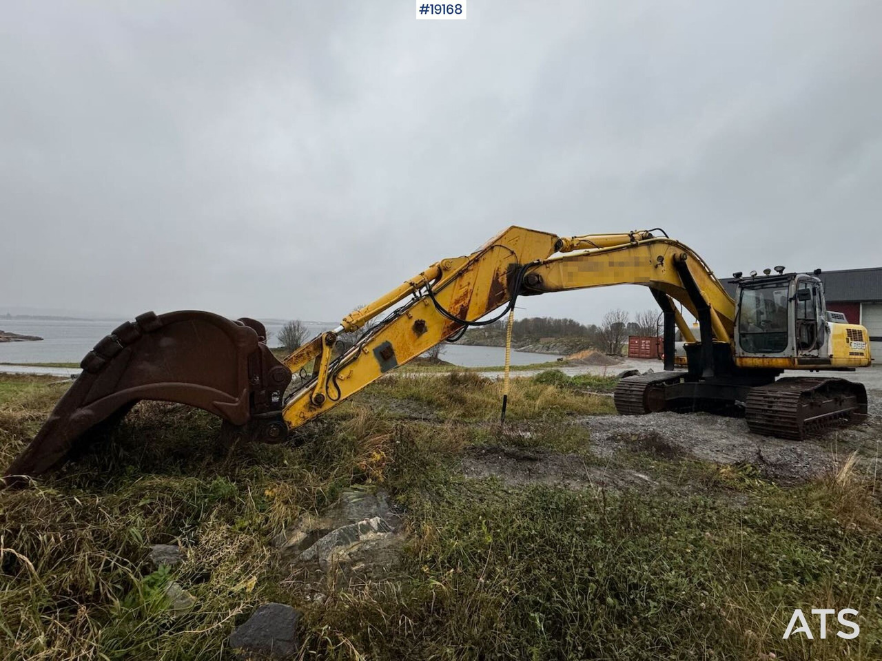New Holland E385 - Excavator: picture 4 New Holland E385 - Excavator: picture 4