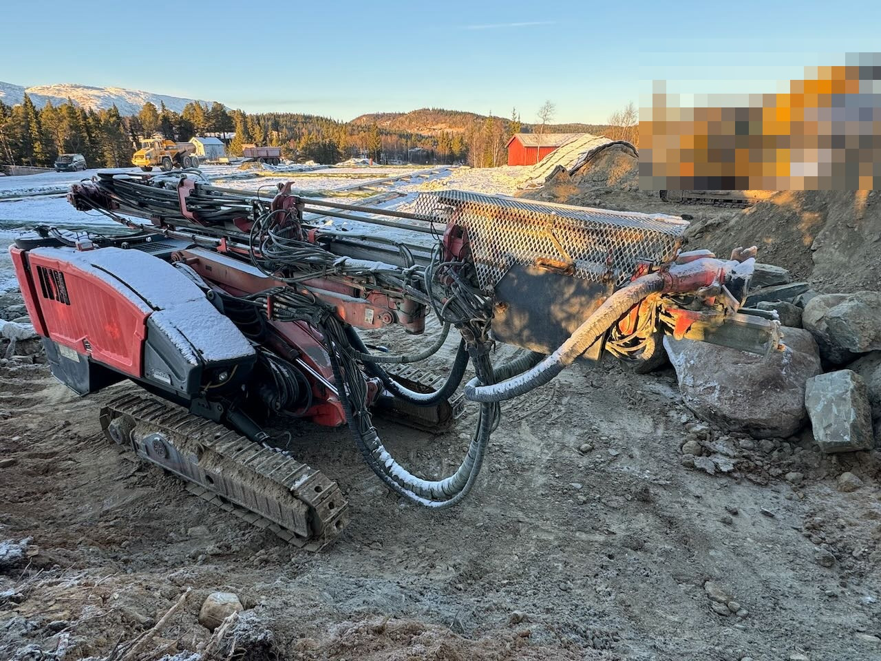 Sandvik Dino DC400RI Borerigg. Overhalt motor og hammer SE VIDEO - Drilling rig: picture 4 Sandvik Dino DC400RI Borerigg. Overhalt motor og hammer SE VIDEO - Drilling rig: picture 4