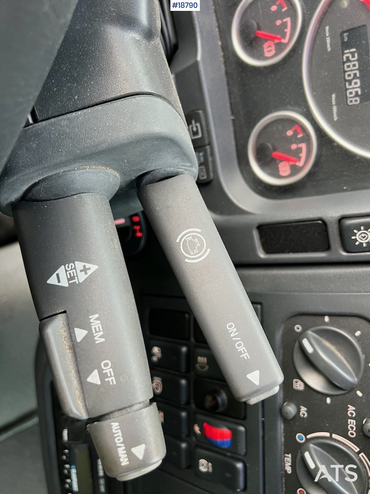 Tractor unit MAN TGL 8.240: picture 17