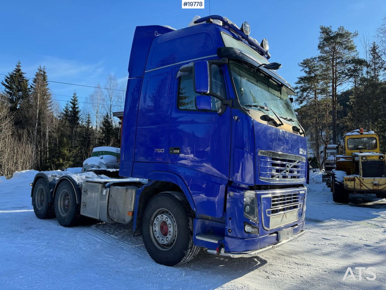 Tractor unit Volvo FH16 750: picture 8