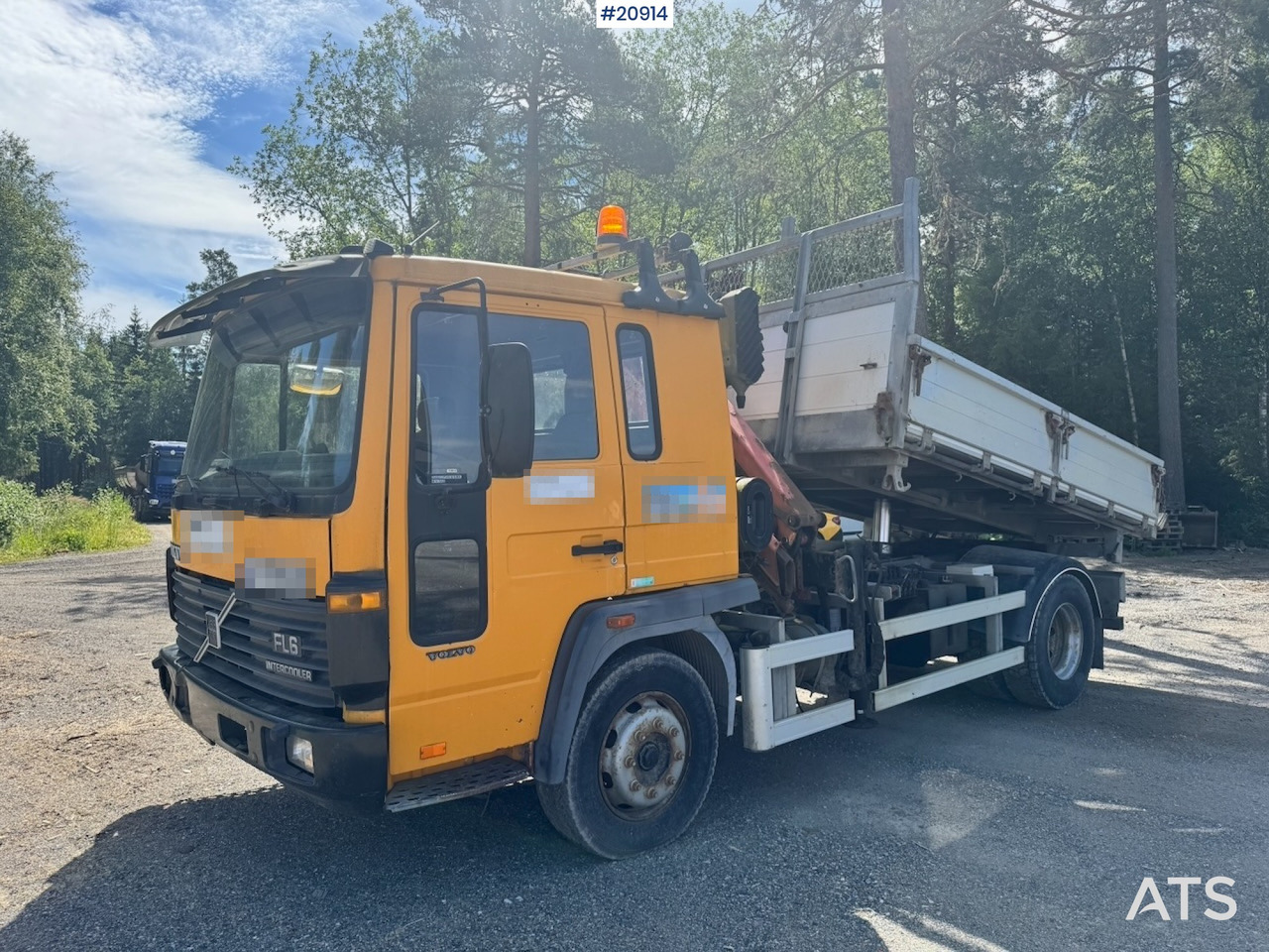 Volvo FL6 - Tipper, Crane truck: picture 1 Volvo FL6 - Tipper, Crane truck: picture 1