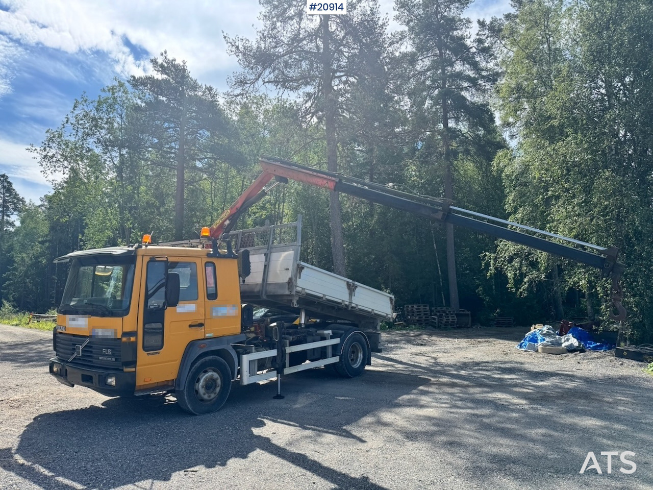 Volvo FL6 - Tipper, Crane truck: picture 3 Volvo FL6 - Tipper, Crane truck: picture 3