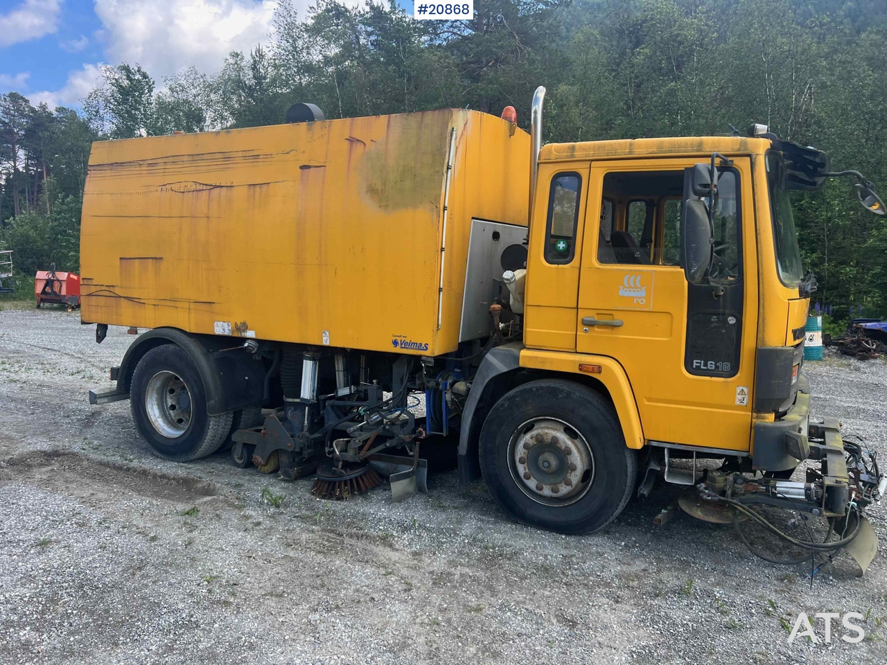 Volvo FL616 - Road sweeper: picture 4 Volvo FL616 - Road sweeper: picture 4