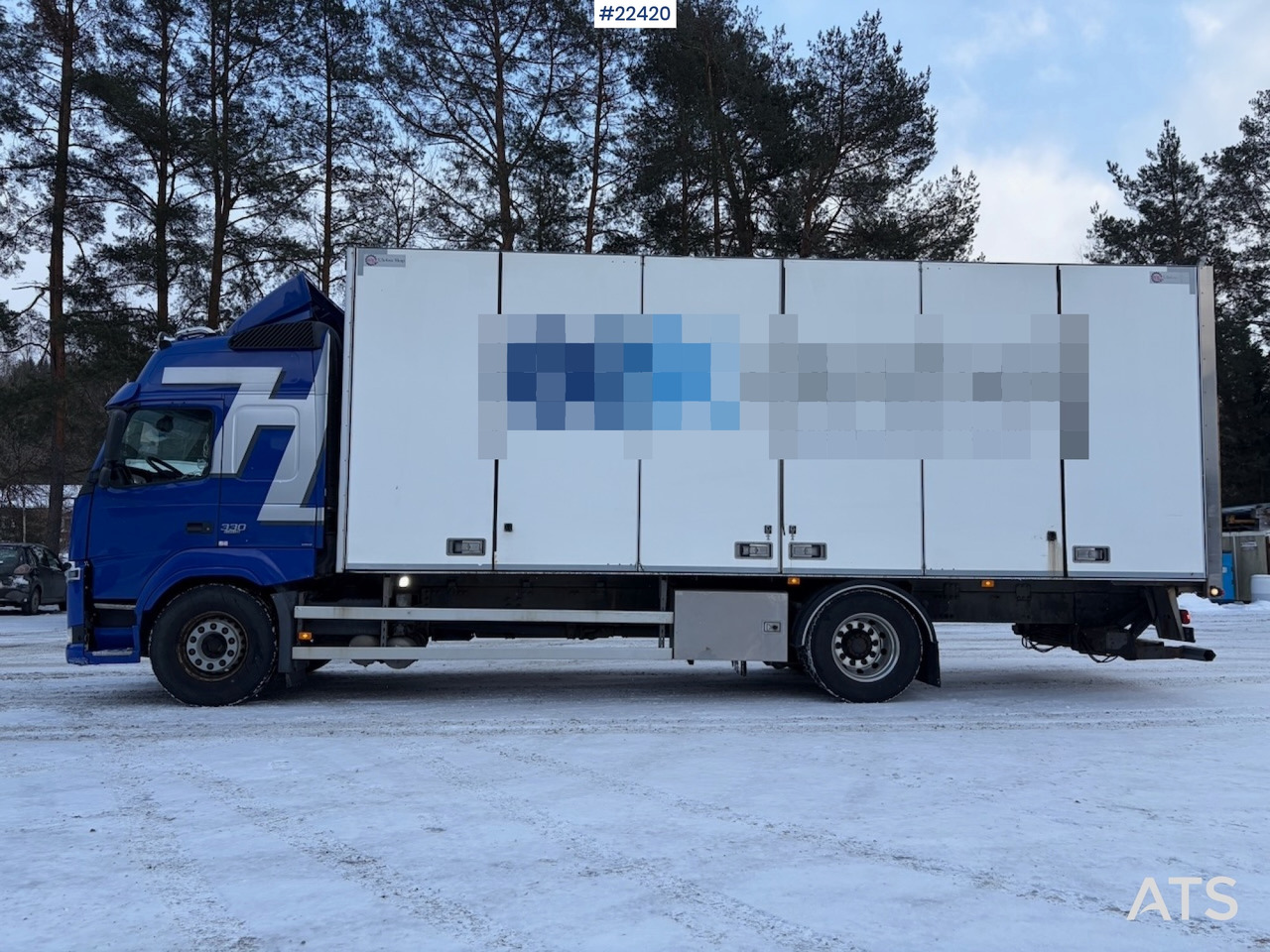 Volvo FM 330 - Box truck: picture 2 Volvo FM 330 - Box truck: picture 2