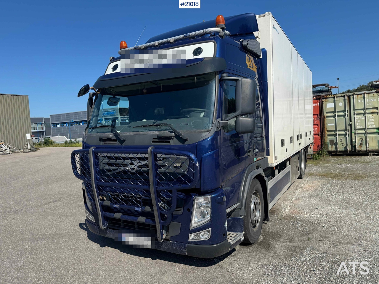 Volvo FM 370 - Box truck: picture 2 Volvo FM 370 - Box truck: picture 2