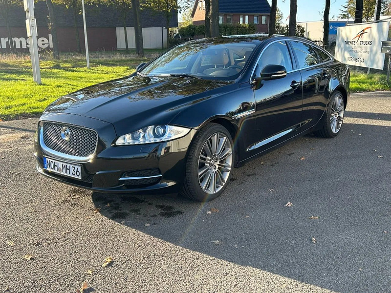 Jaguar XJ 3.0 V6D 275 PK /AUTOM / PANO DAK / VOL LEDER / MERIDAN / EXPORT PRICE - Car: picture 3 Jaguar XJ 3.0 V6D 275 PK /AUTOM / PANO DAK / VOL LEDER / MERIDAN / EXPORT PRICE - Car: picture 3