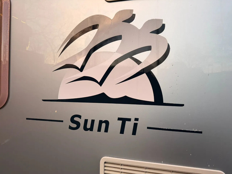 Renault KED Halfintregaal SUN TI - Semi-integrated motorhome: picture 4 Renault KED Halfintregaal SUN TI - Semi-integrated motorhome: picture 4