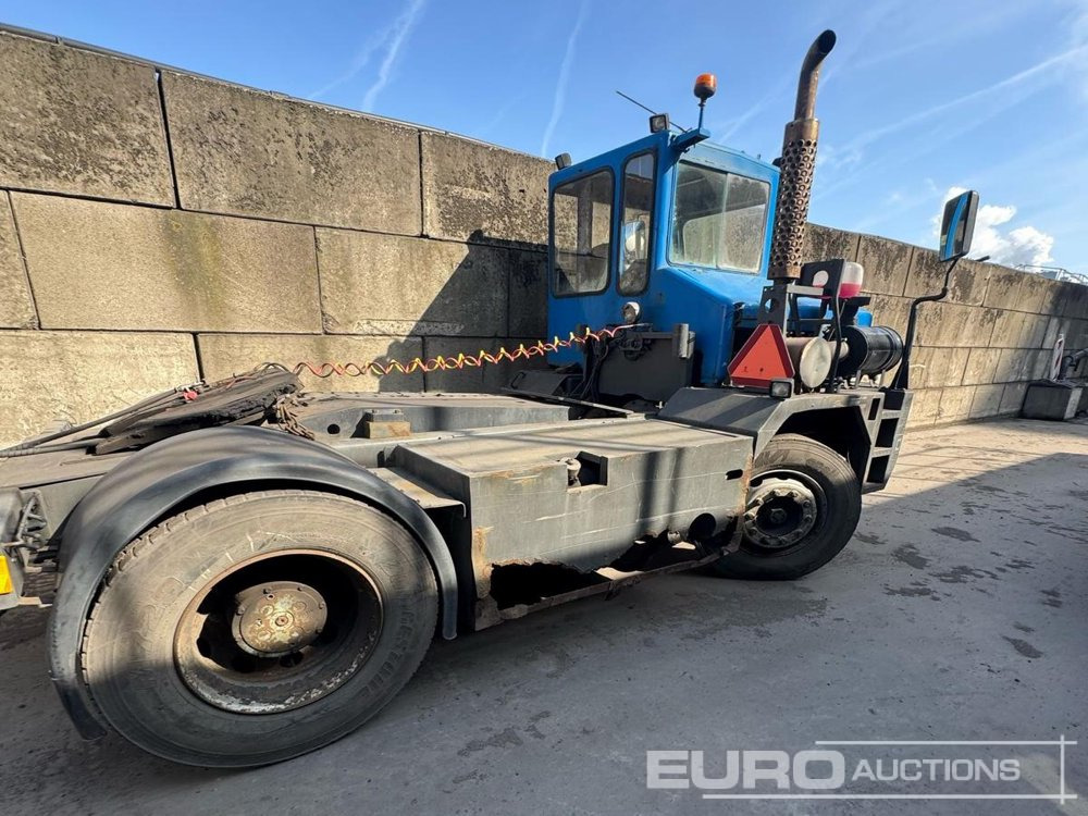 2001 Ferrari TT2516 4x2 Shunter - Terminal tractor: picture 1 2001 Ferrari TT2516 4x2 Shunter - Terminal tractor: picture 1