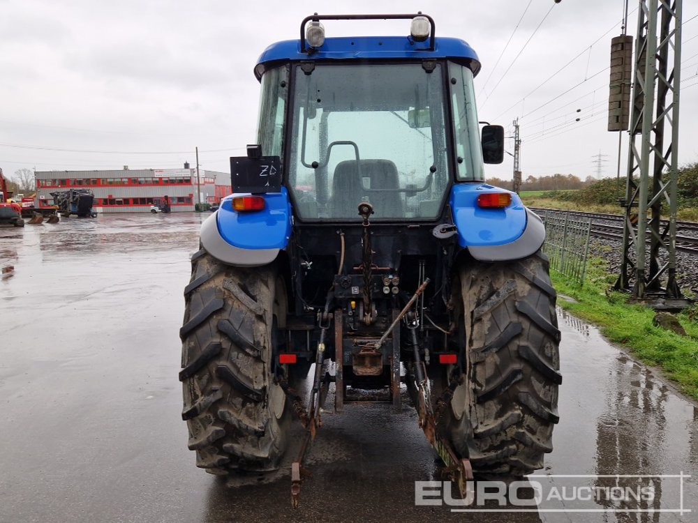 2004 New Holland TD80D - Farm tractor: picture 4 2004 New Holland TD80D - Farm tractor: picture 4