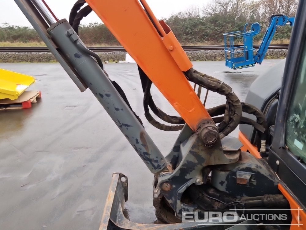 Mini excavator 2012 Hitachi ZX52U-3 CLR: picture 23 Mini excavator 2012 Hitachi ZX52U-3 CLR: picture 23