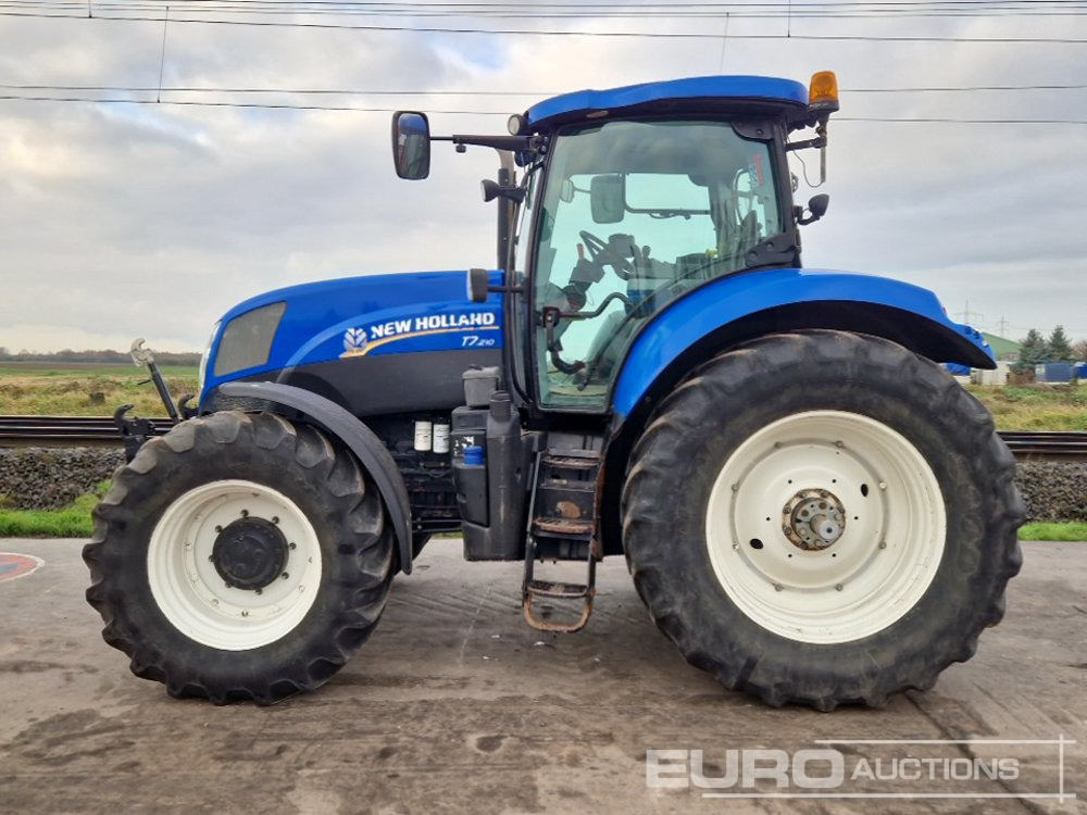 2012 New Holland T7.210 - Farm tractor: picture 2 2012 New Holland T7.210 - Farm tractor: picture 2