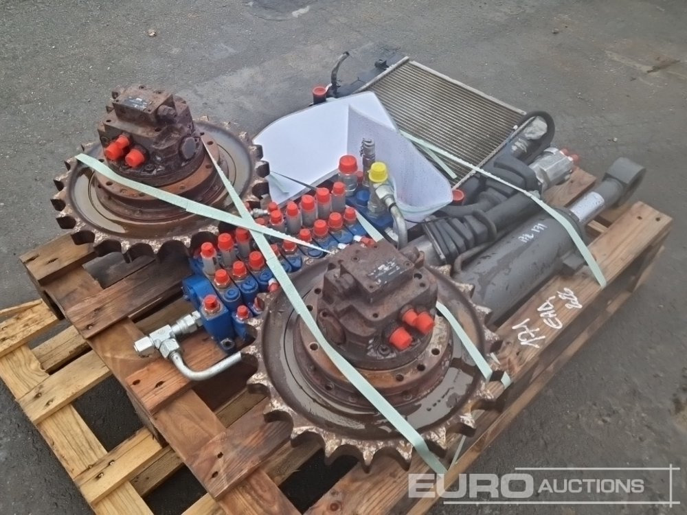 2013 Final Drives, Radiator, Valve Block, Cylinder to suit Volvo ECR25D - Construction equipment: picture 4 2013 Final Drives, Radiator, Valve Block, Cylinder to suit Volvo ECR25D - Construction equipment: picture 4