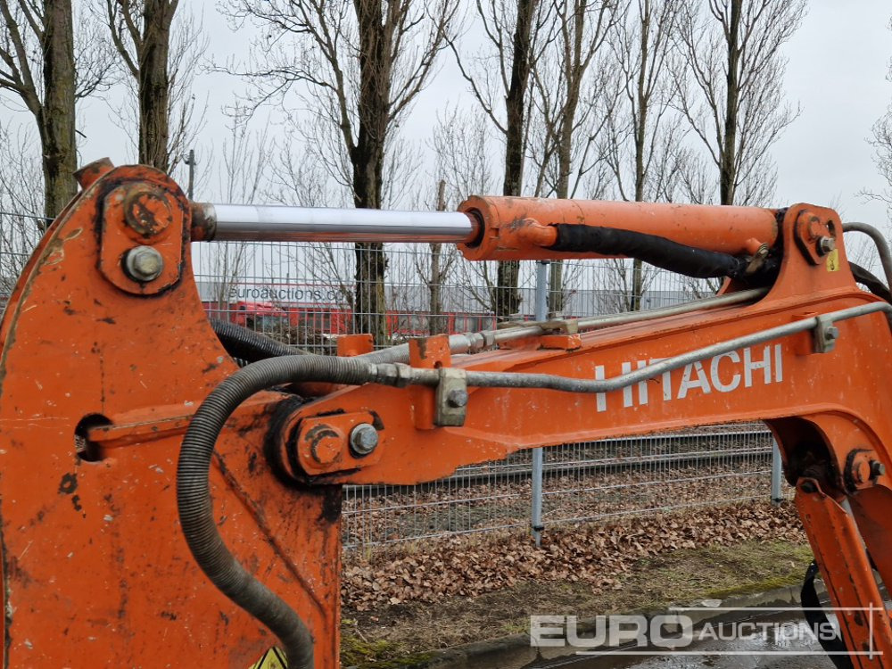 Mini excavator 2014 Hitachi ZX17U-2YLR: picture 20