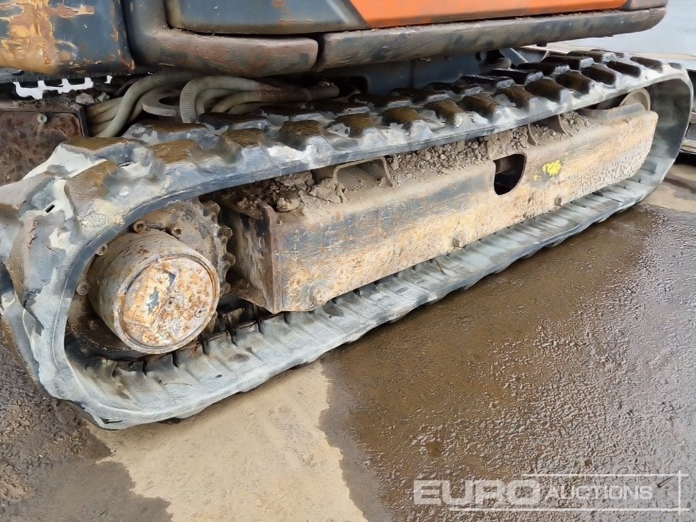 Mini excavator 2014 Hitachi ZX17U-2YLR: picture 9