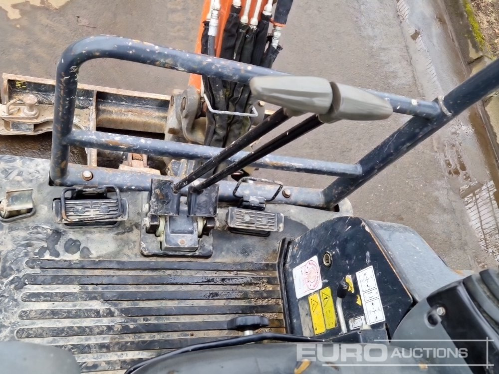Mini excavator 2014 Hitachi ZX17U-2YLR: picture 26