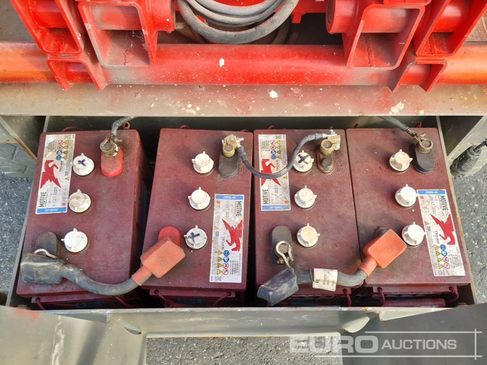 Aerial platform 2015 Haulotte Compact 12: picture 15