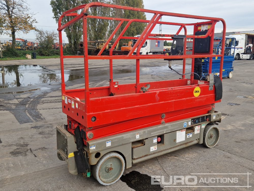 2016 Haulotte Compact 8 - Scissor lift: picture 4 2016 Haulotte Compact 8 - Scissor lift: picture 4