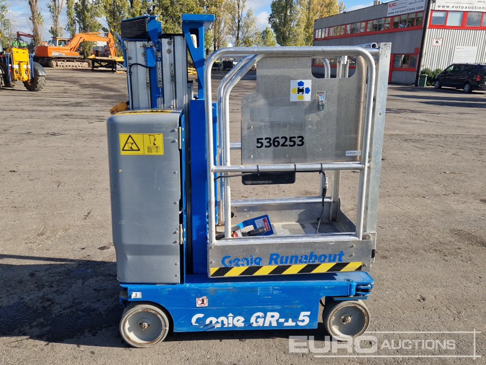 2017 Genie GR-15 - Vertical mast lift: picture 5 2017 Genie GR-15 - Vertical mast lift: picture 5