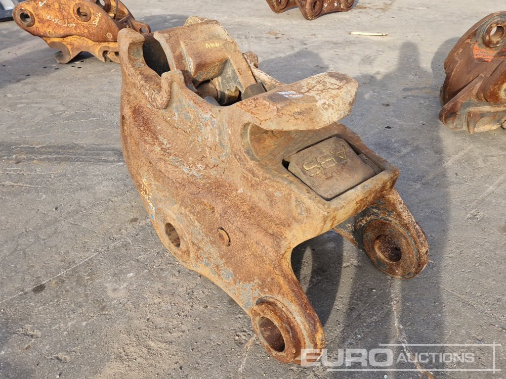 2017 Hydraulic QH, 110/100mm Pin to suit 40 Ton Excavator - Quick coupler: picture 4 2017 Hydraulic QH, 110/100mm Pin to suit 40 Ton Excavator - Quick coupler: picture 4