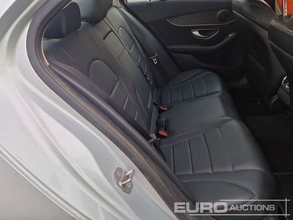 Car 2017 Mercedes Benz C220D: picture 21