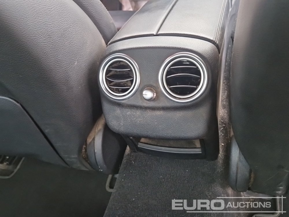 Car 2017 Mercedes Benz C220D: picture 25