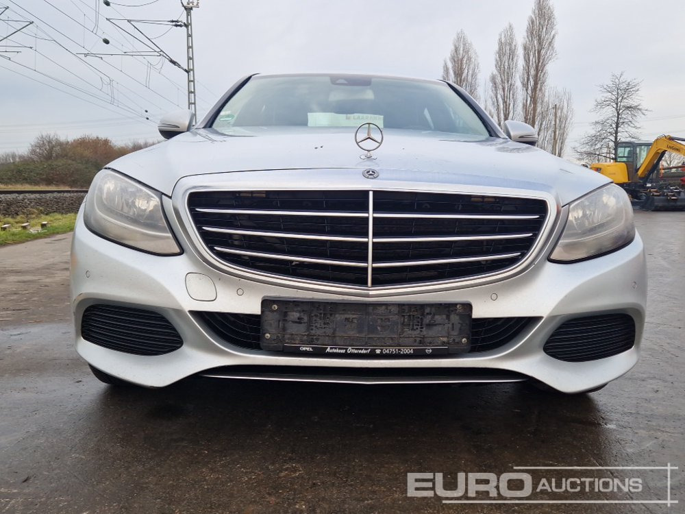 Car 2017 Mercedes Benz C220D: picture 8