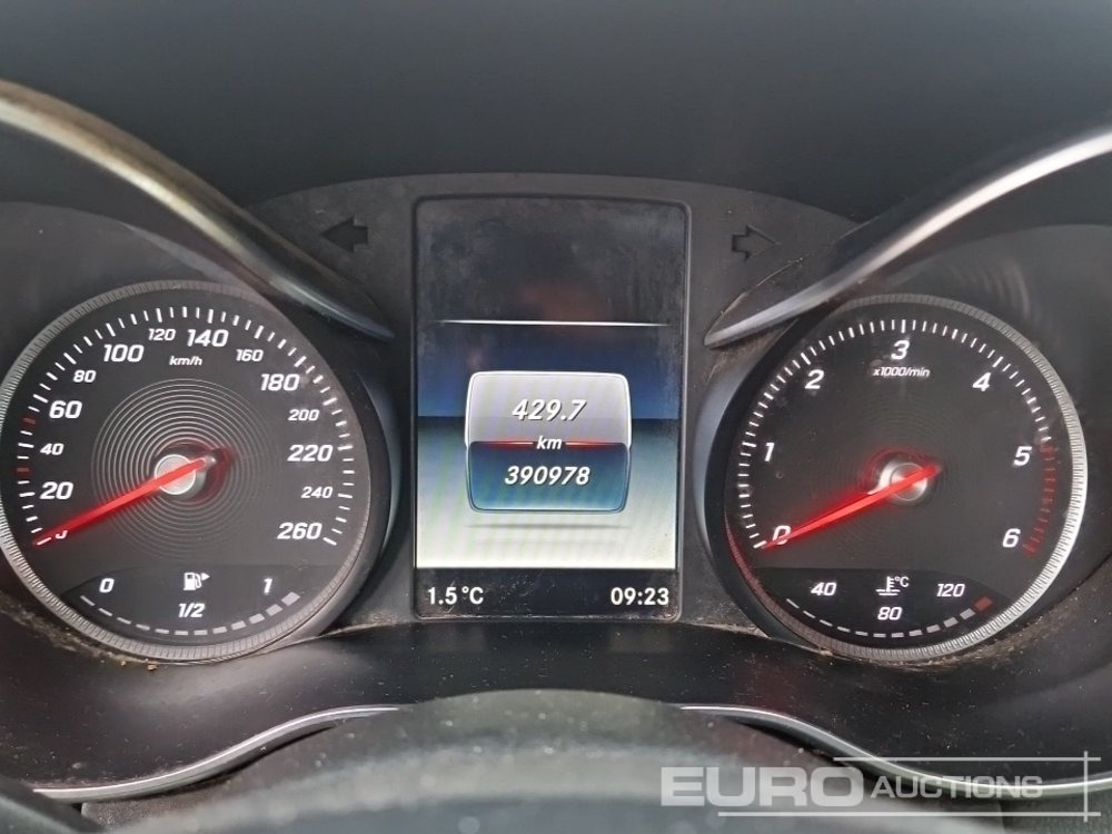 Car 2017 Mercedes Benz C220D: picture 33