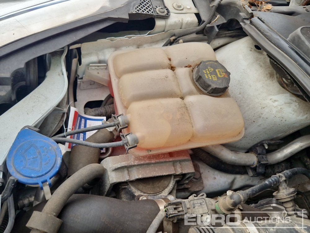 Car 2018 Ford Focus: picture 16