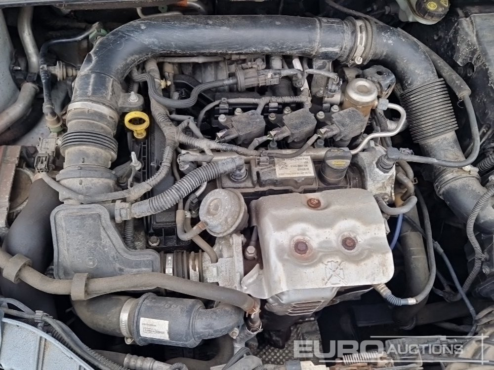 Car 2018 Ford Focus: picture 14