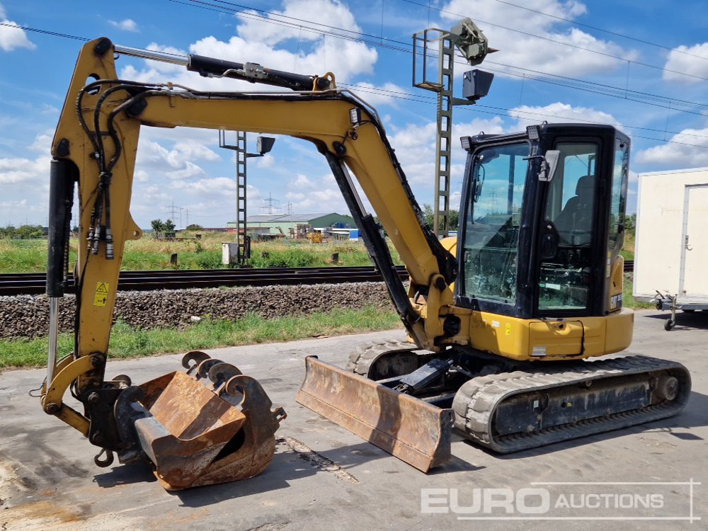 2019 CAT 305.5E2 - Mini excavator: picture 1 2019 CAT 305.5E2 - Mini excavator: picture 1