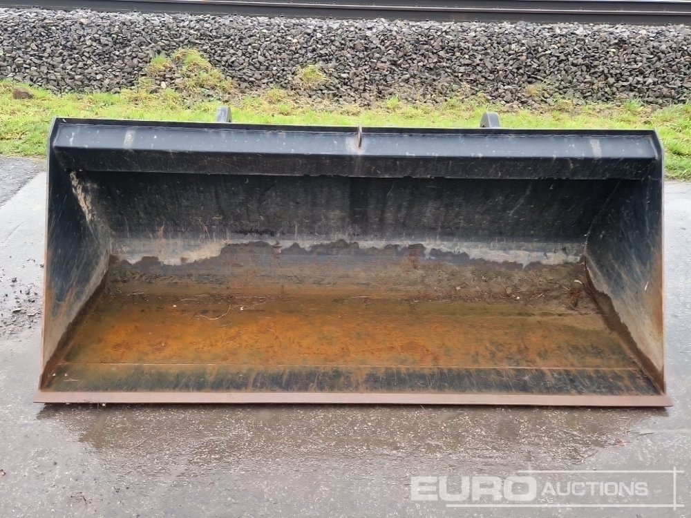 88" Front Loading Bucket to suit JCB Telehandler - Bucket: picture 5 88" Front Loading Bucket to suit JCB Telehandler - Bucket: picture 5