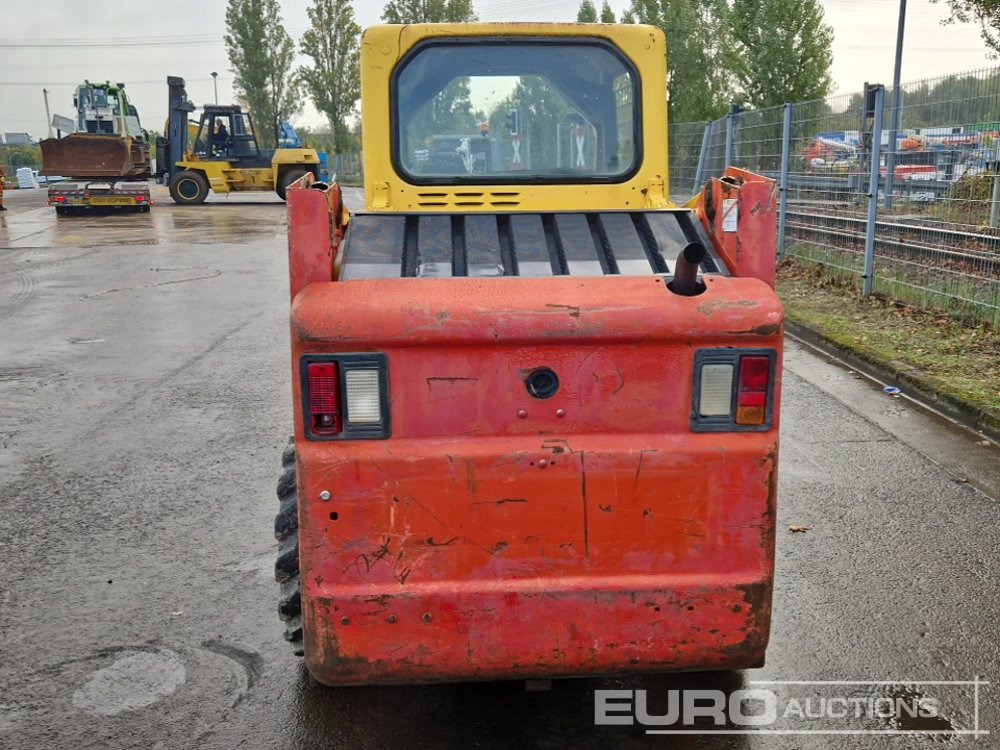 Bobcat S130 - Skid steer loader: picture 4 Bobcat S130 - Skid steer loader: picture 4