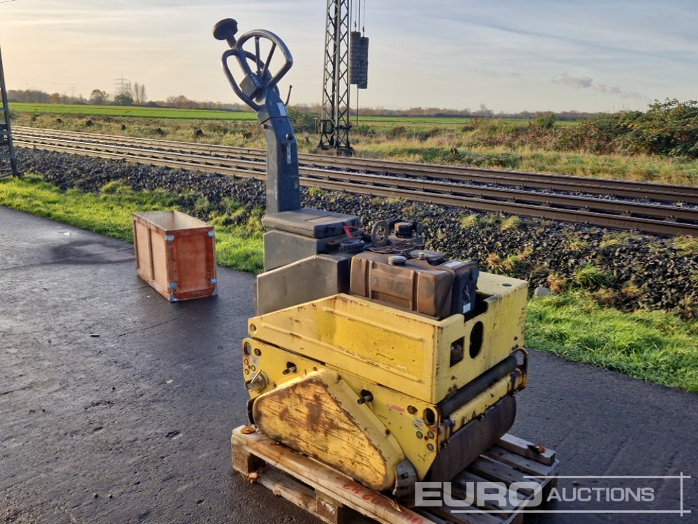 Bomag Walk Behind Double Drum Vibrating Roller - Asphalt machine: picture 2 Bomag Walk Behind Double Drum Vibrating Roller - Asphalt machine: picture 2