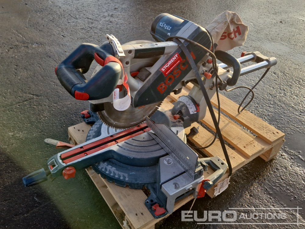 Bosch Mitre Saw - Construction equipment: picture 1 Bosch Mitre Saw - Construction equipment: picture 1