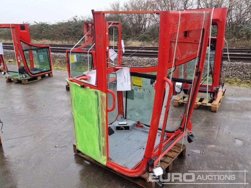 Cabin to suit Volvo ECR25D - Construction equipment: picture 3 Cabin to suit Volvo ECR25D - Construction equipment: picture 3