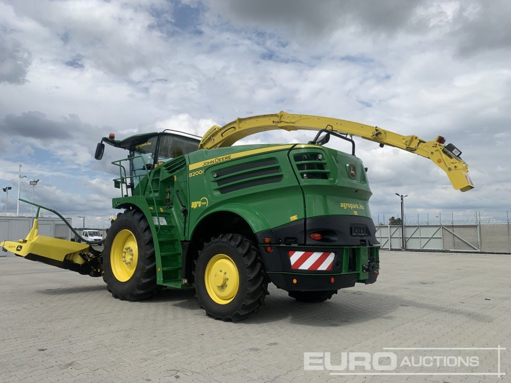 John Deere 8200 - Combine harvester: picture 4 John Deere 8200 - Combine harvester: picture 4