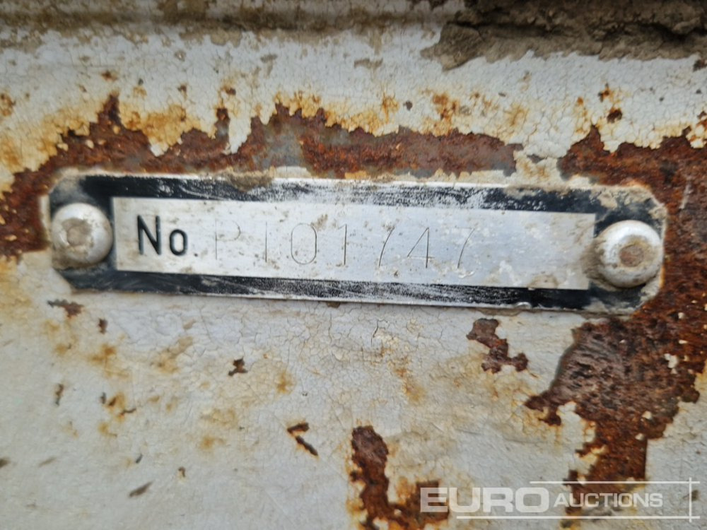Mini excavator Kobelco Rubber Tracks, Blade, Offset: picture 24