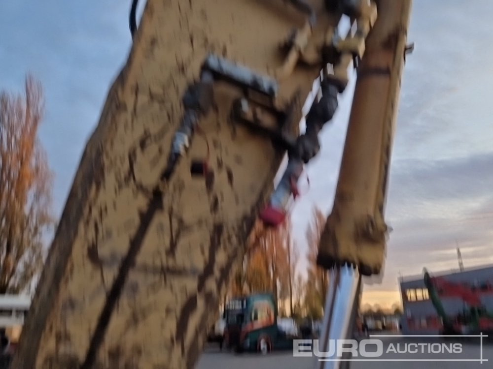 Crawler excavator Komatsu PC290NLC-8: picture 21