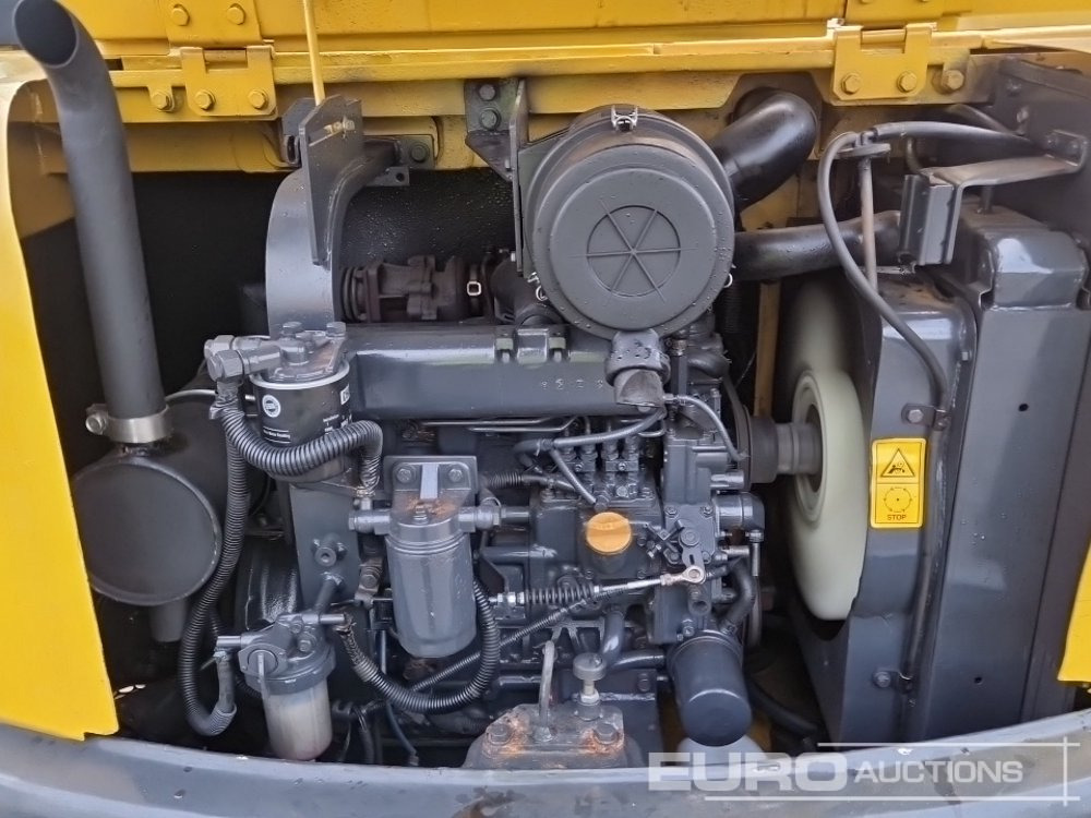 Mini excavator Komatsu PC56-7: picture 15