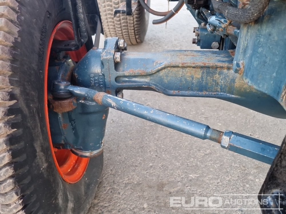 Compact tractor Kubota L3250D: picture 12