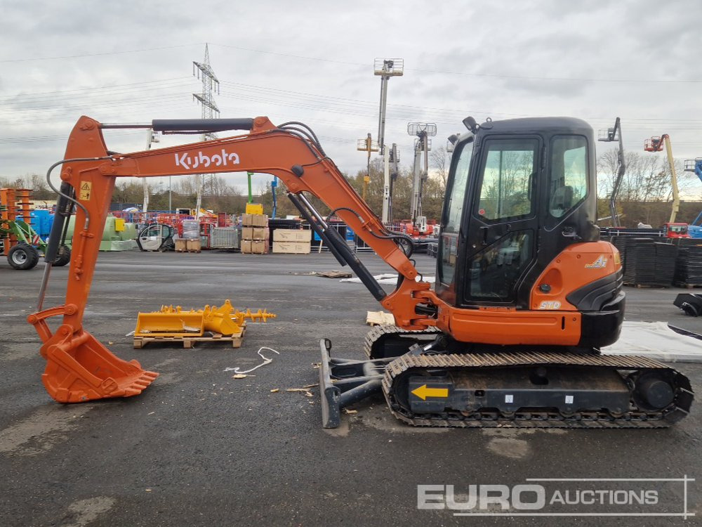 Kubota U55-4 - Mini excavator: picture 1 Kubota U55-4 - Mini excavator: picture 1