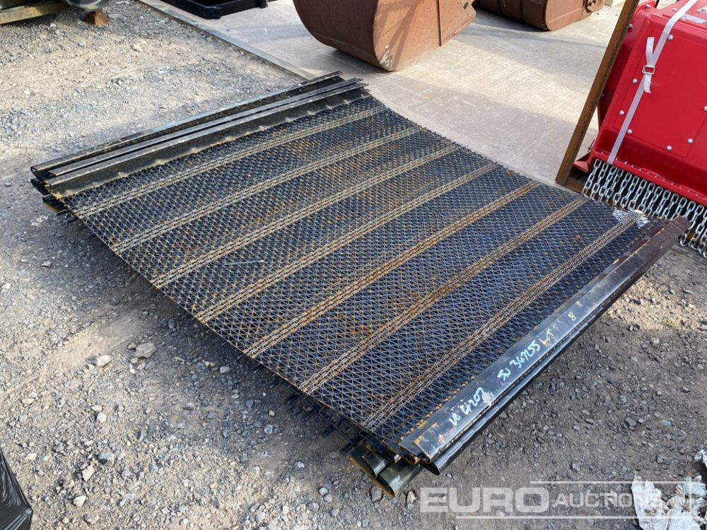 Mesh Panels to suit Screener (6 of) - Construction equipment: picture 3 Mesh Panels to suit Screener (6 of) - Construction equipment: picture 3