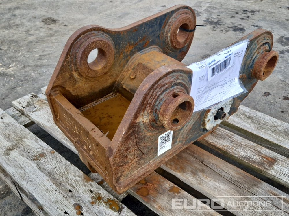 NADO Quick Hitch to suit Hitachi ZX140 - Quick coupler: picture 1 NADO Quick Hitch to suit Hitachi ZX140 - Quick coupler: picture 1