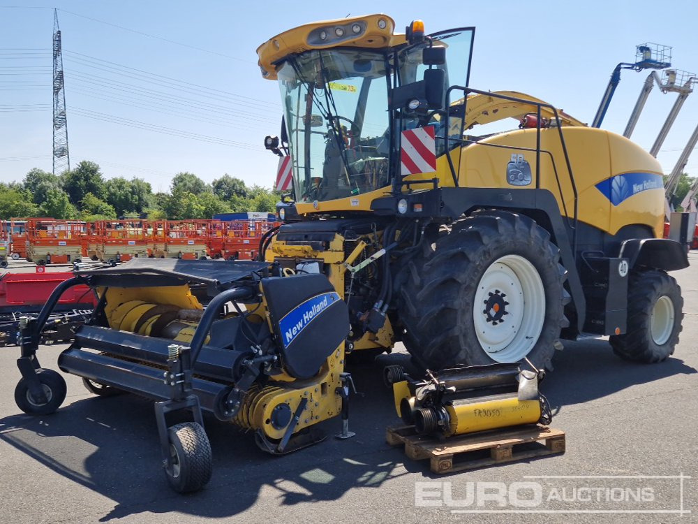 New Holland FR9050 - Combine harvester: picture 1 New Holland FR9050 - Combine harvester: picture 1