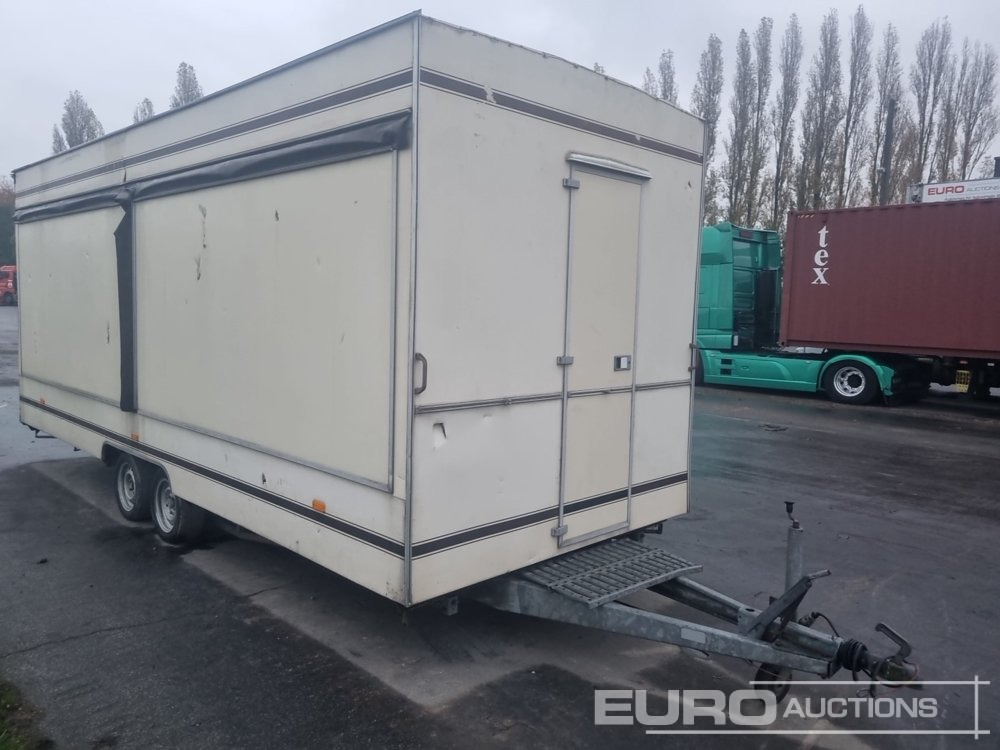 Closed box trailer Twin Axle Market Trailer (No Registration Documents Available): picture 7