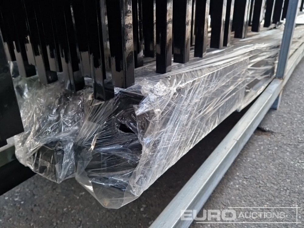 Unused 10x7' Fencing - Tool/ Equipment: picture 5 Unused 10x7' Fencing - Tool/ Equipment: picture 5