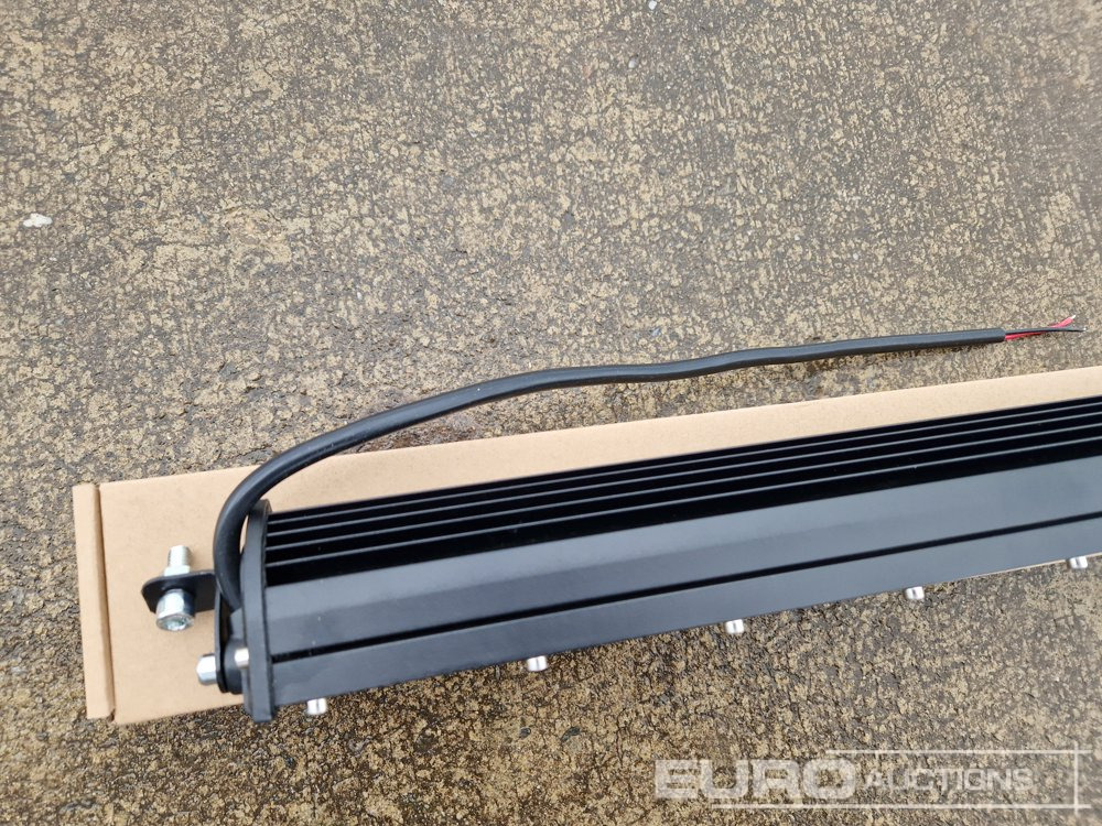 Construction equipment Unused 25" 240W Combo Beam LED Light Bar, Mounting Brackets, IP68 Waterproof: picture 7 Construction equipment Unused 25" 240W Combo Beam LED Light Bar, Mounting Brackets, IP68 Waterproof: picture 7