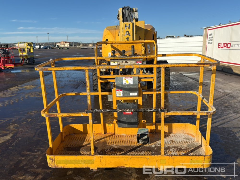 2010 Haulotte HA16PX - Aerial platform: picture 4 2010 Haulotte HA16PX - Aerial platform: picture 4
